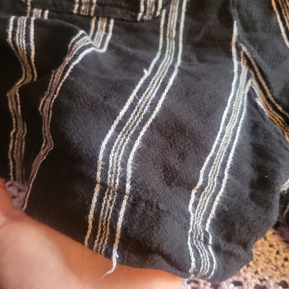 ✨️3 for $15✨️ Linen blend striped shorts -Size Medium - Picture 6 of 6